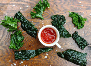 HOW TO GET YOUR CHILD EATING HEALTHY FOODS – AND RECIPES FOR KALE CRISPS