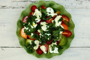 WHY WE LOVE LONGEVITY HOTSPOTS – TOMATO AND MOZZARELLA SALAD